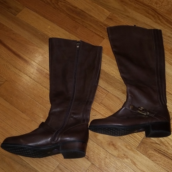 Tall Brown Boots - Picture 2 of 3